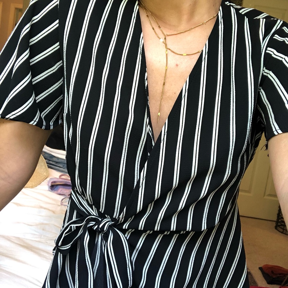 Black and White Striped Tie Top - Picture 2 of 2